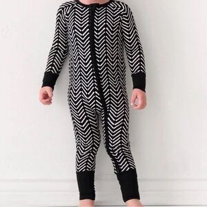 Little Sleepies “Monochrome Chevron” Zippy